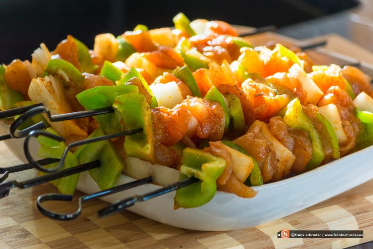 Food Photography: Fresh Chicken Skewers